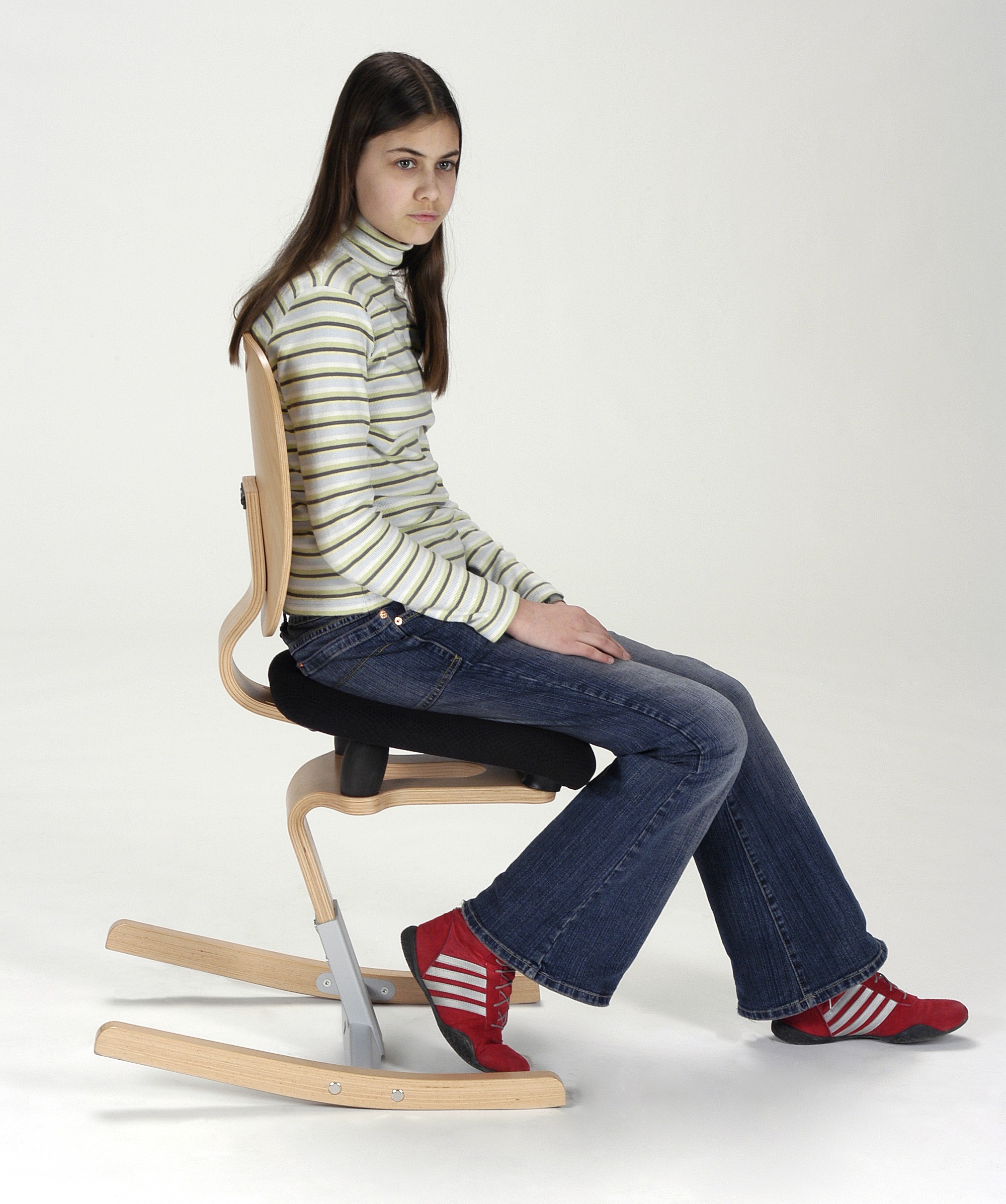 MOIZI 7 Mädchen vordere Position JPG | 2000 x 2395 px | 860 kb - MOIZI