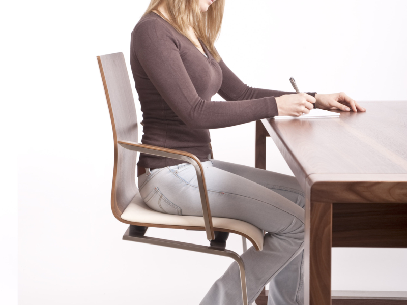 MOIZI 24 am Schreibtisch
<br>JPG | 2508 x 3423 px | 567 kb